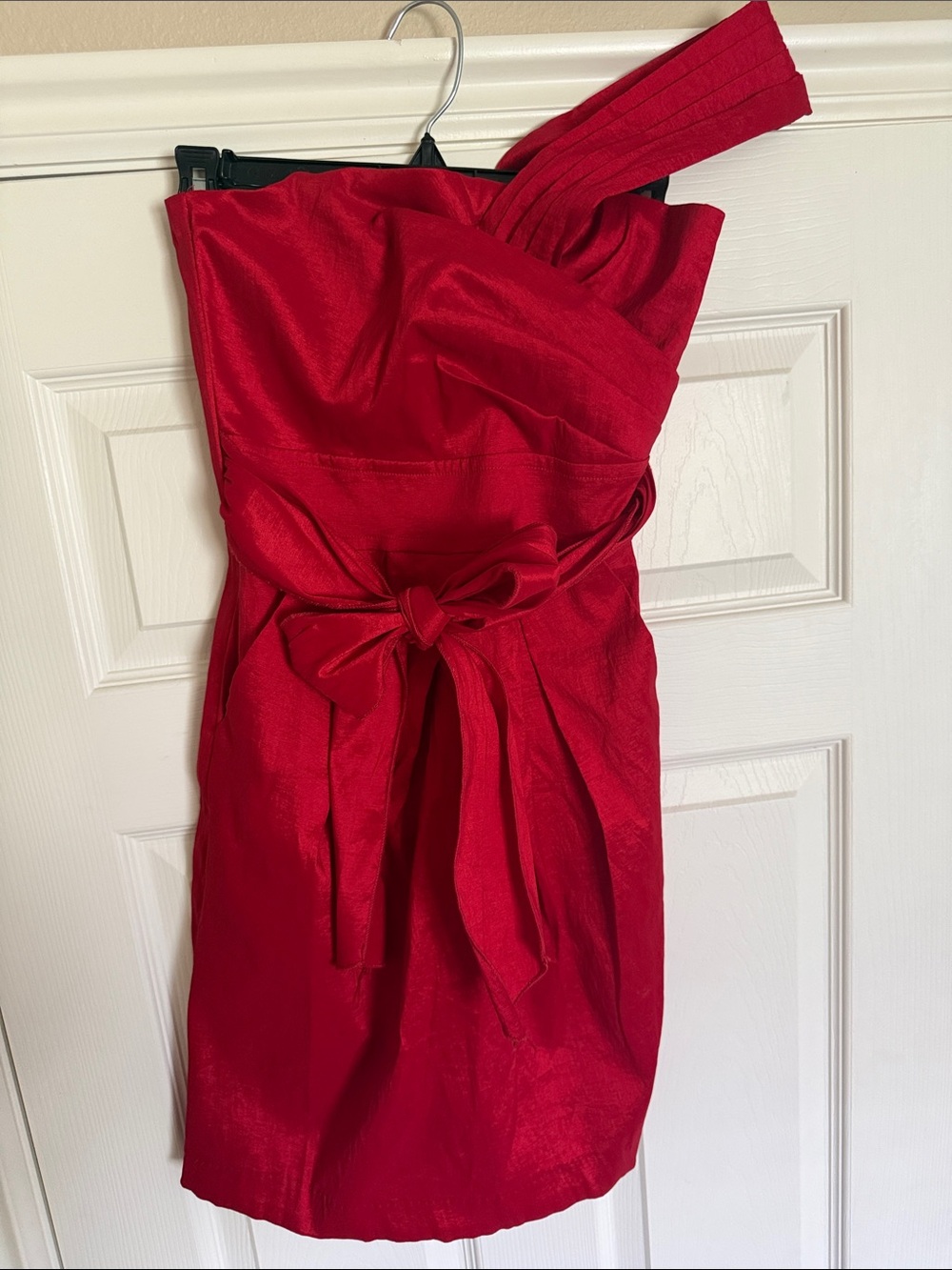 Teeze Me Red One-Shoulder Bow-Waist Cocktail Dress. Size 7